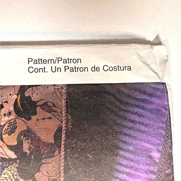 Vintage Sewing Pattern of different shapes of Pillows - Never Used - Picture 4 of 6